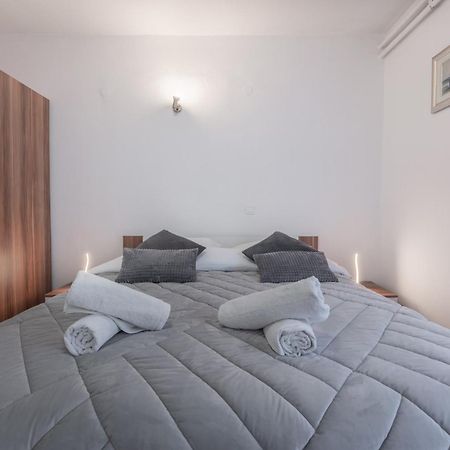 זאדאר Apartman Lana Vidikovac מראה חיצוני תמונה