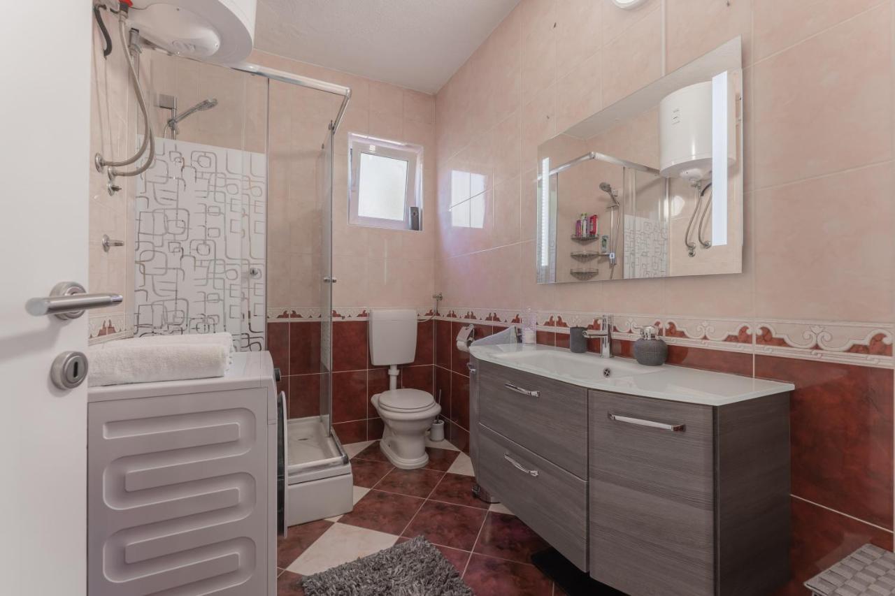 זאדאר Apartman Lana Vidikovac מראה חיצוני תמונה