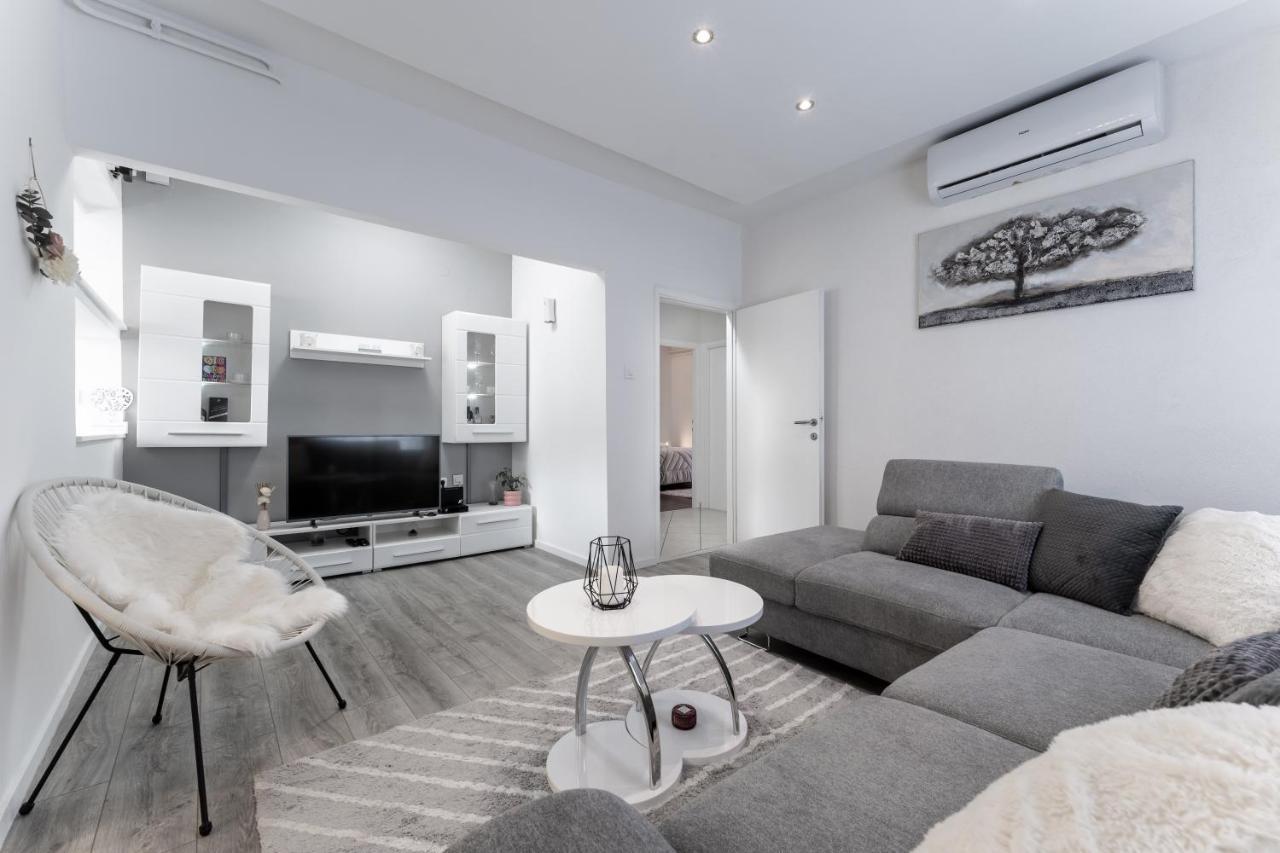 זאדאר Apartman Lana Vidikovac מראה חיצוני תמונה