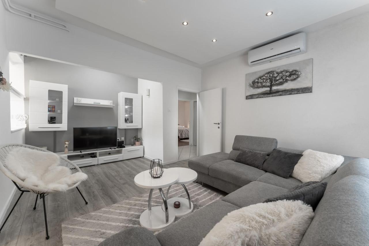 זאדאר Apartman Lana Vidikovac מראה חיצוני תמונה